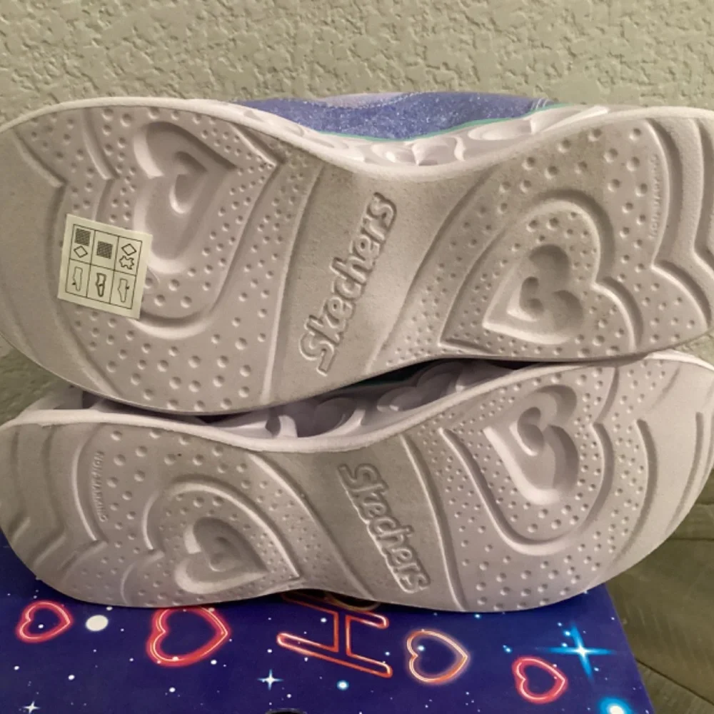 SKECHERS Little Girls Heart Lights Light-Up Adjustable Strap Sneaker Boo…